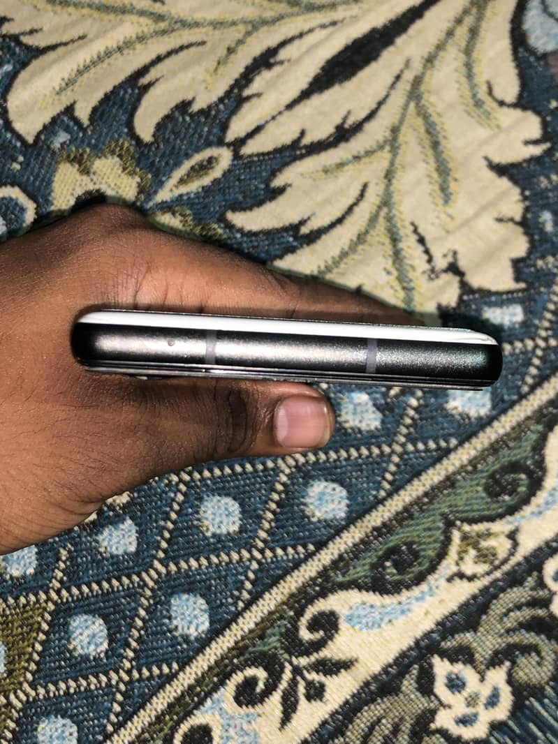 Google Pixel 6a 5