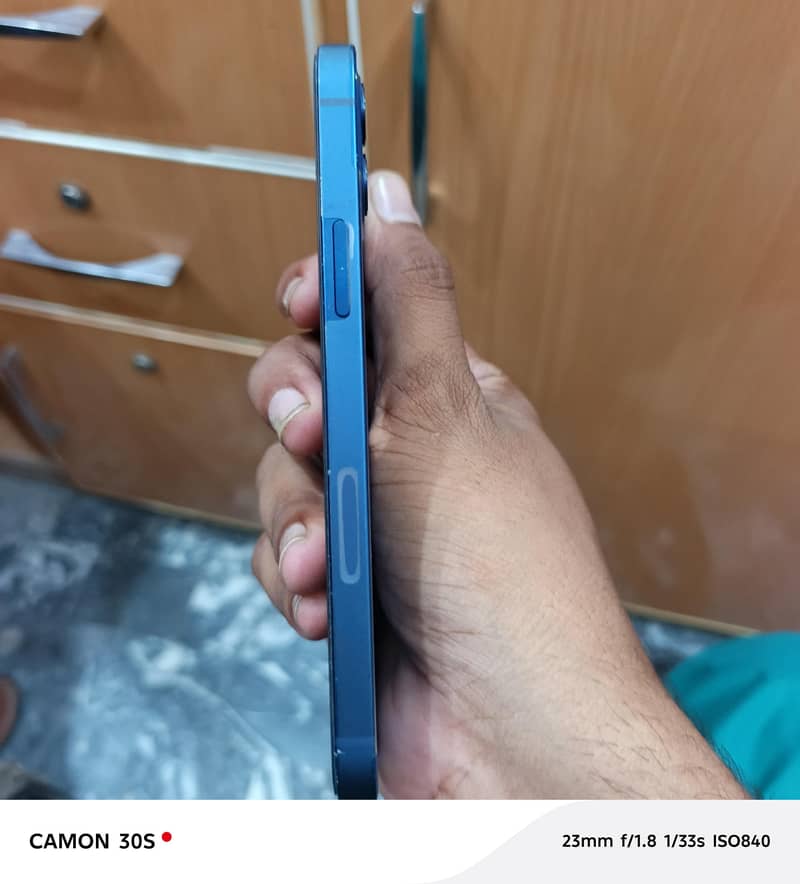 Apple iPhone 12 2