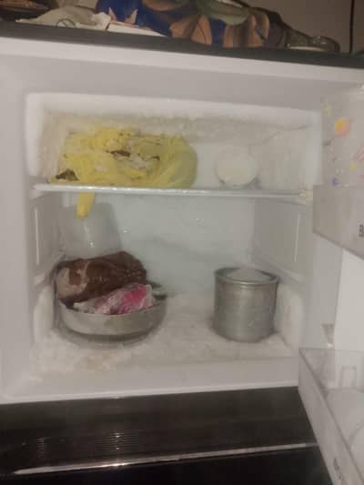 haier large size fridge
