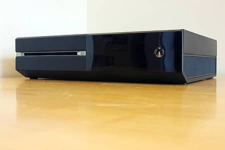 Xbox One 500GB's Good Condition