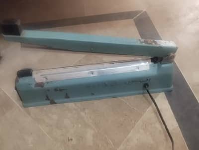 Sealer machine dfs-300. working