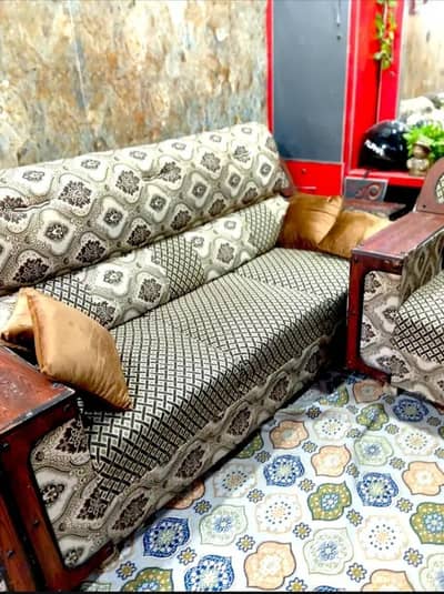 Urgent Sell Sofa Set In Execellent Condition
