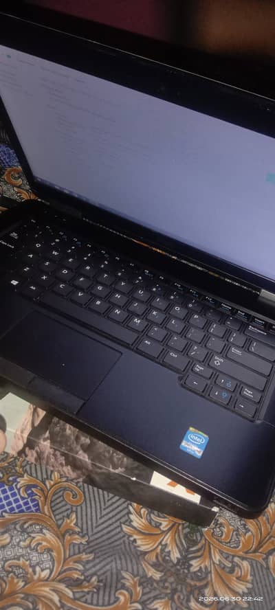 Dell latitude 5440/ i5 4310u 8gb ram 500gb gaming laptop battery nhi h