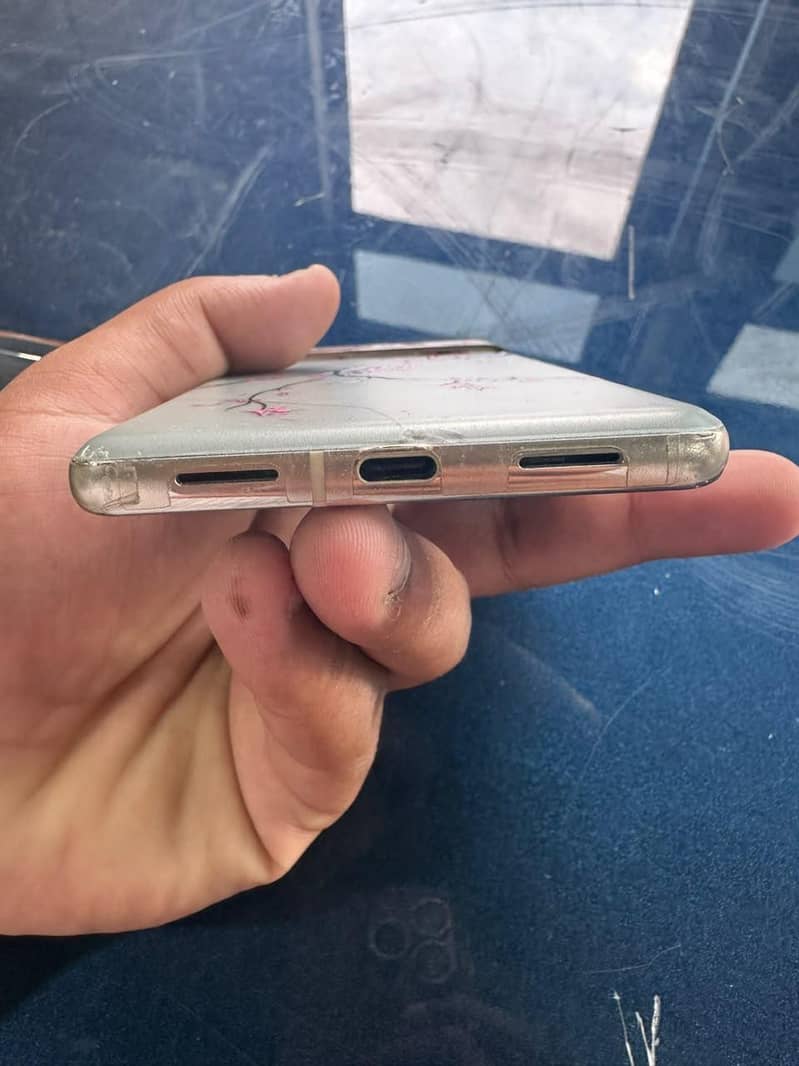 Google Pixel 7 Pro 6