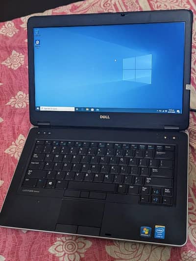 Dell ka laptop hai Baki information description mein Hy. 03257705566