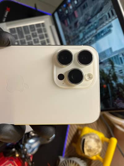 Apple iPhone 15 Pro Max