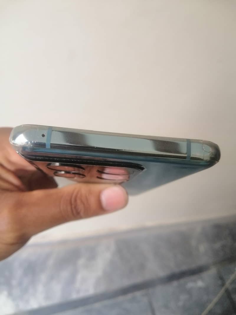 One Plus 10 Pro 3