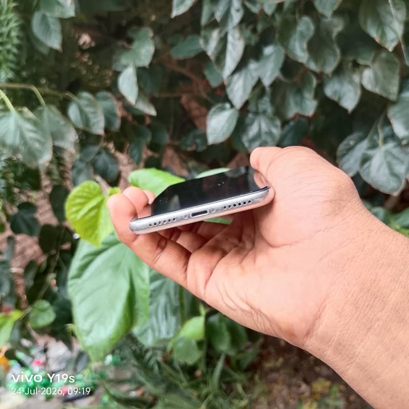 Apple iPhone X 2