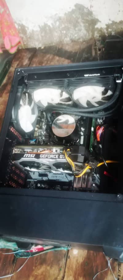 I5 8600K ASrock Z370 PRO4 ULTRA 16GB SINGLE RAM 256 SSD GTX 1660 SUPER