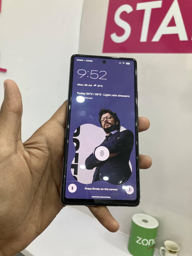 Google Pixel 6a 1
