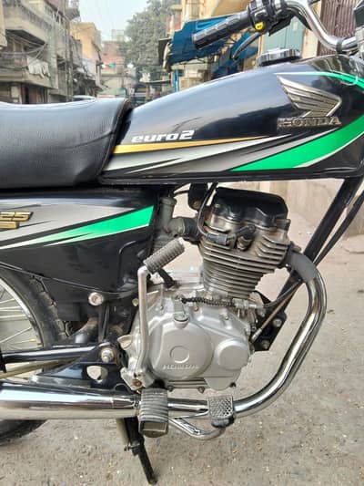 Honda 12 2012 model Lahore 033510=89157