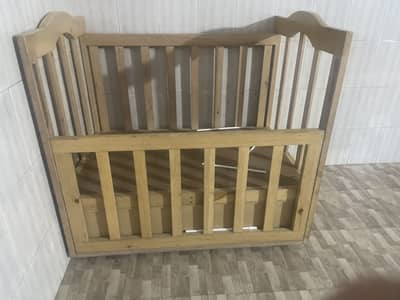 10/8.5 it is a bed for kids and new born baby