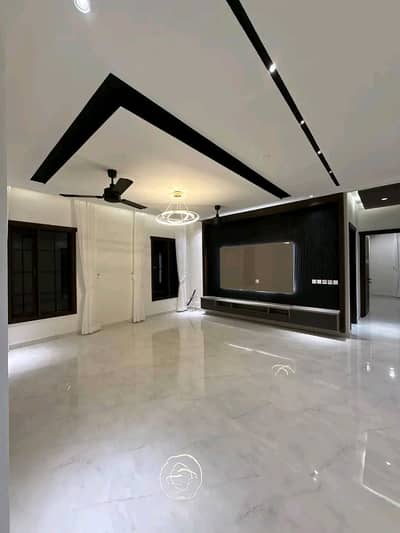 PREMIUM 500 SQ YD INDEPENDENT UPPER PORTION FOR RENT ON KHAYABAN-E-ROOMI, DHA PHASE 8, KARACHI