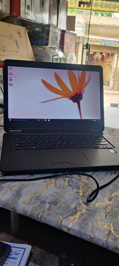 LAPTOP LATITUDE E7450
