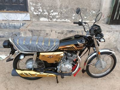 final price Honda 125 self start brand new bike all Punjab number