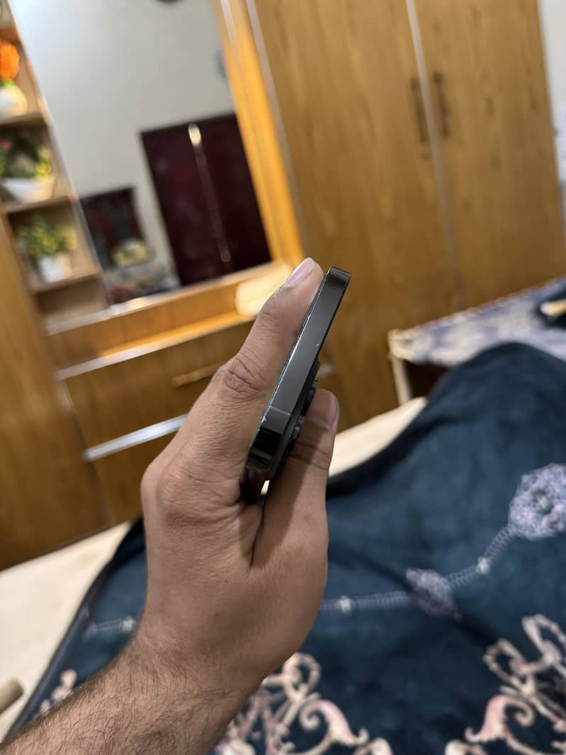 iPhone 14 Pro Max 3