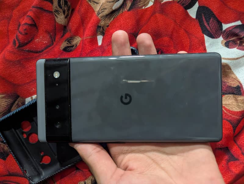 Google Pixel 6 4
