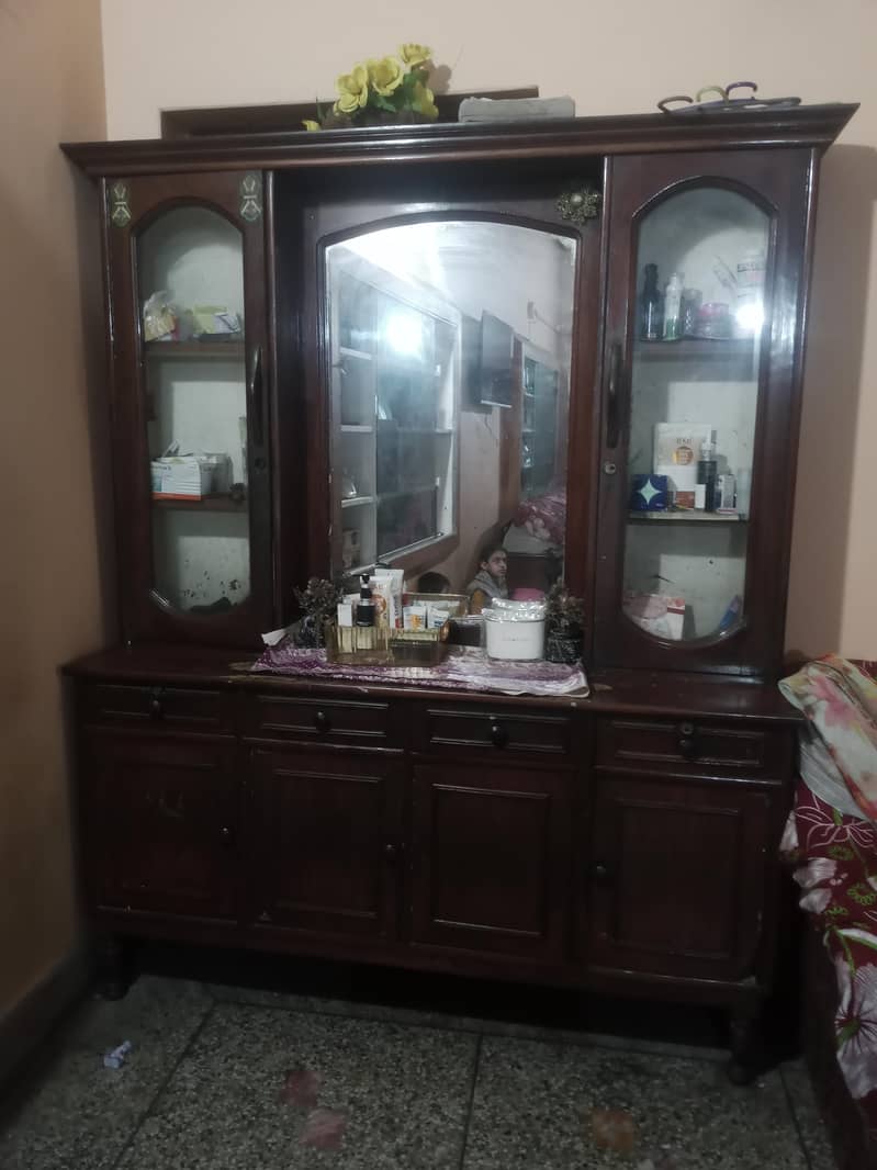 dressing table 0