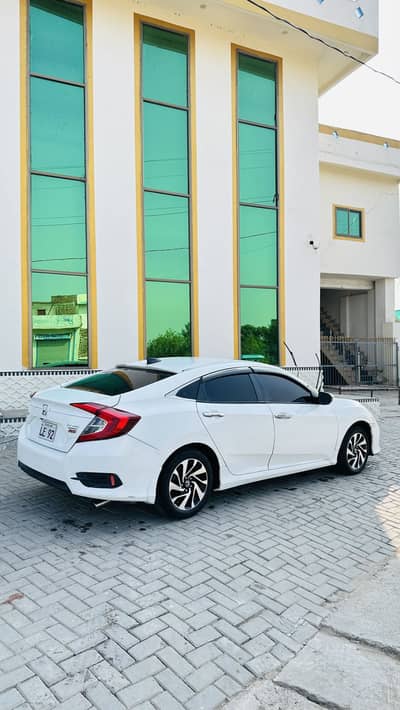 Honda Civic Turbo 1.5 2016