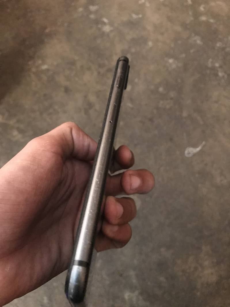 Apple iPhone 8 Plus PTA approved 3
