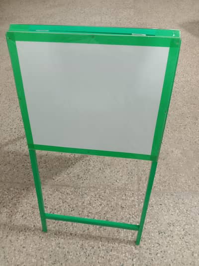 White and Black stand board