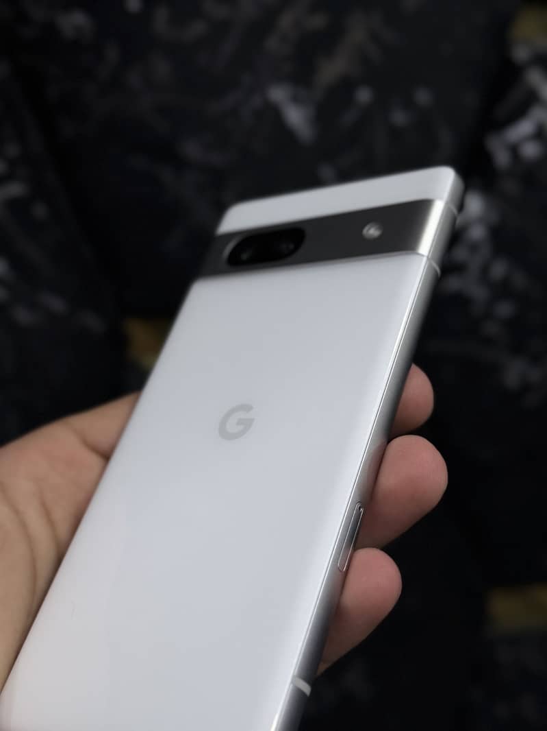 Google Pixel 7A 1