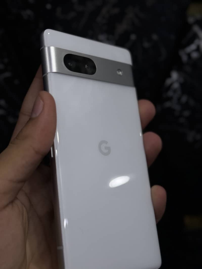 Google Pixel 7A 3