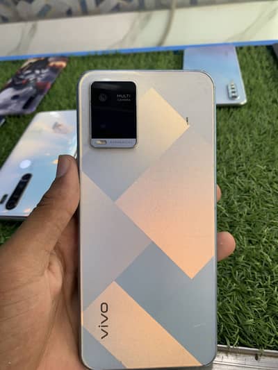 Vivo Y21