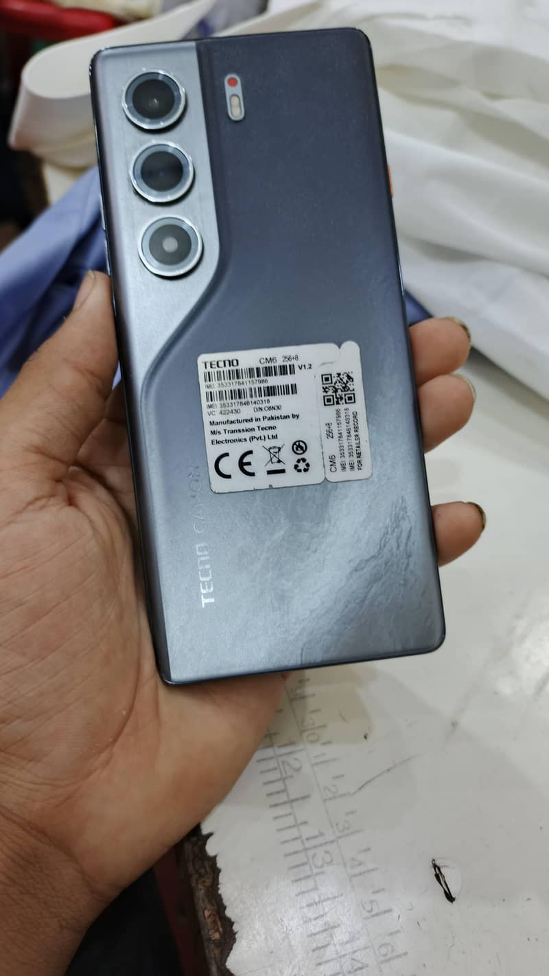 Tecno CAMON 40 Pro 0