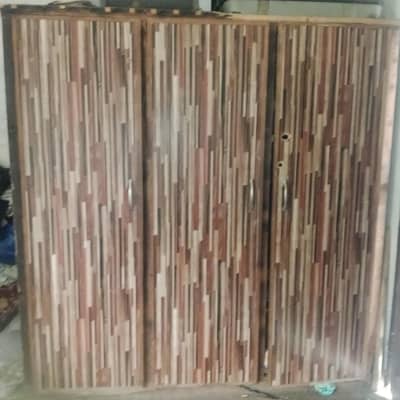Door Wooden Wardrobe with Good Condition