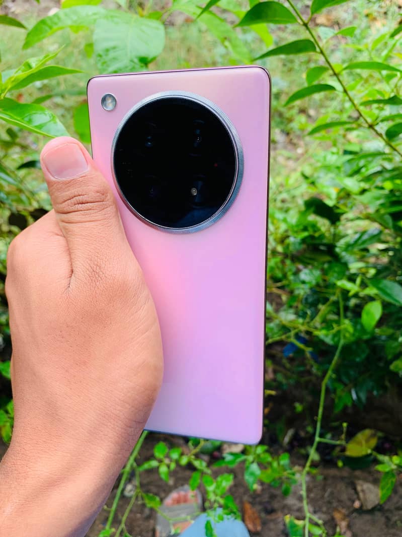 Infinix Zero 40 complete box 3