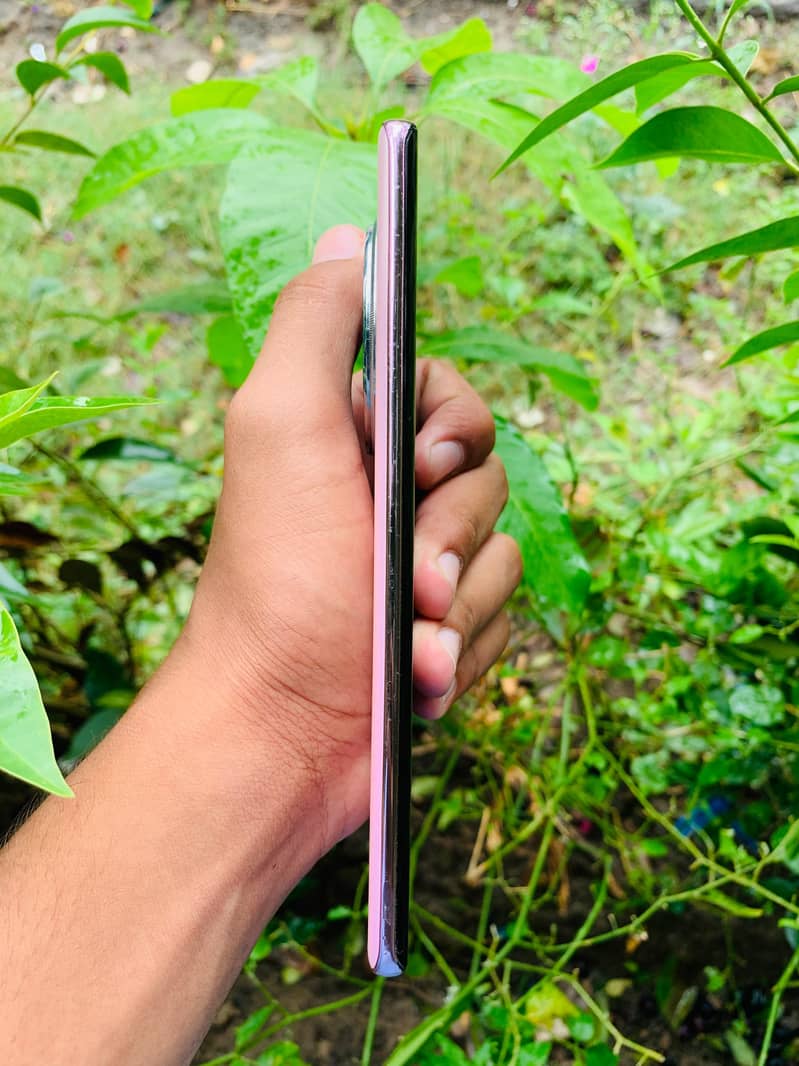 Infinix Zero 40 complete box 4