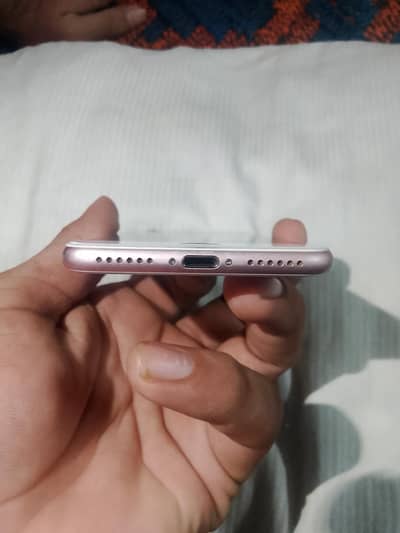 Apple iPhone 7