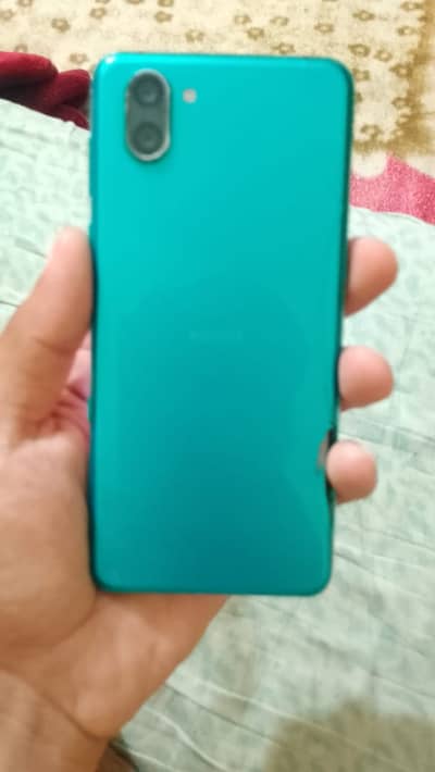Sharp Aquos R3  6/128