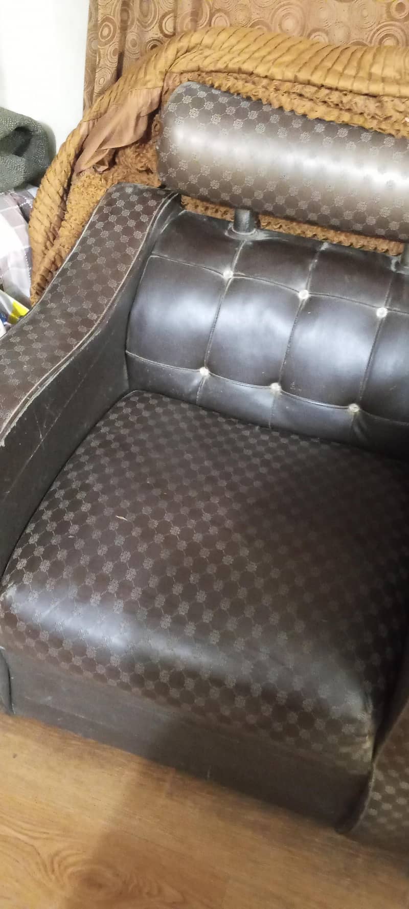5 seater Sofa set 3