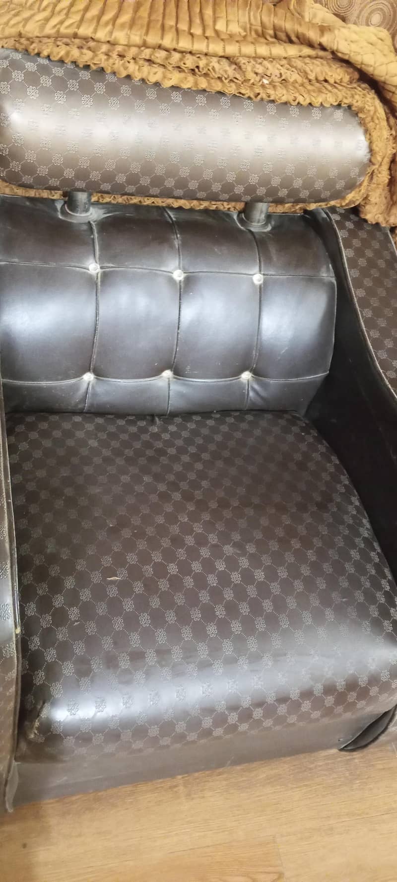 5 seater Sofa set 4