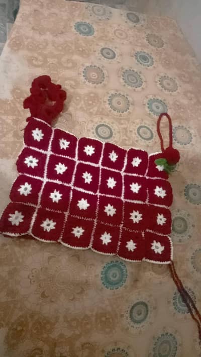 beautiful tie-side croshet top