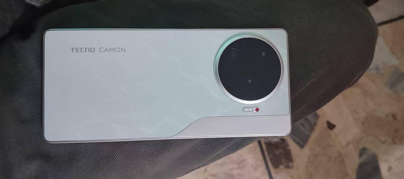 tecno camon 30 pro 4