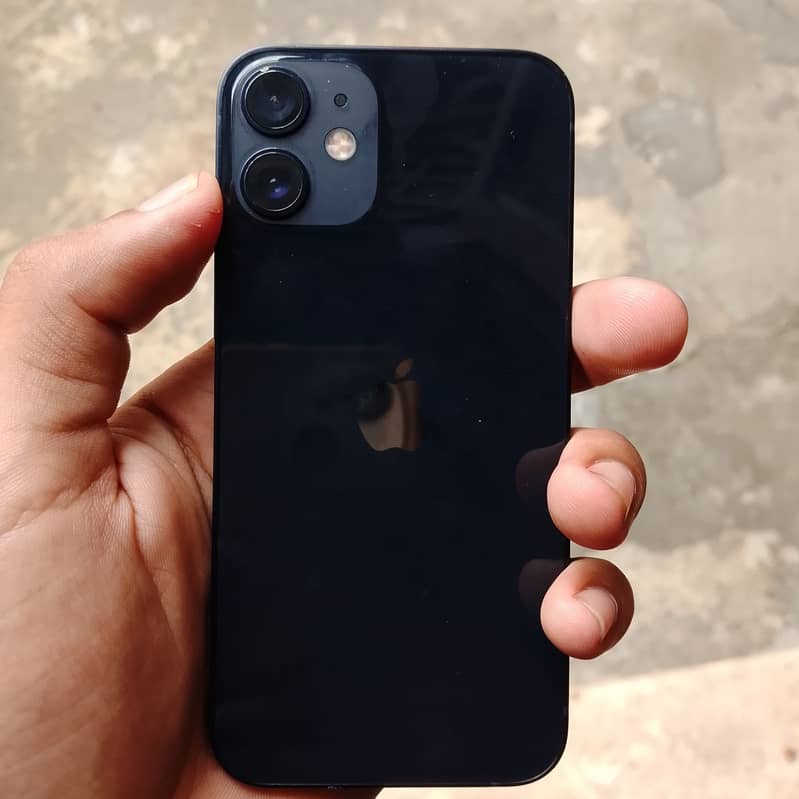 Apple iPhone 12 mini 2