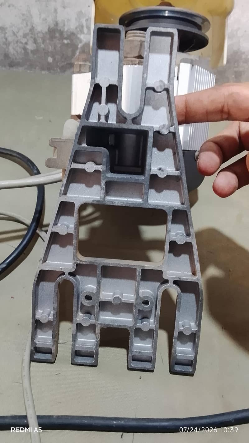 servo03060609798 1