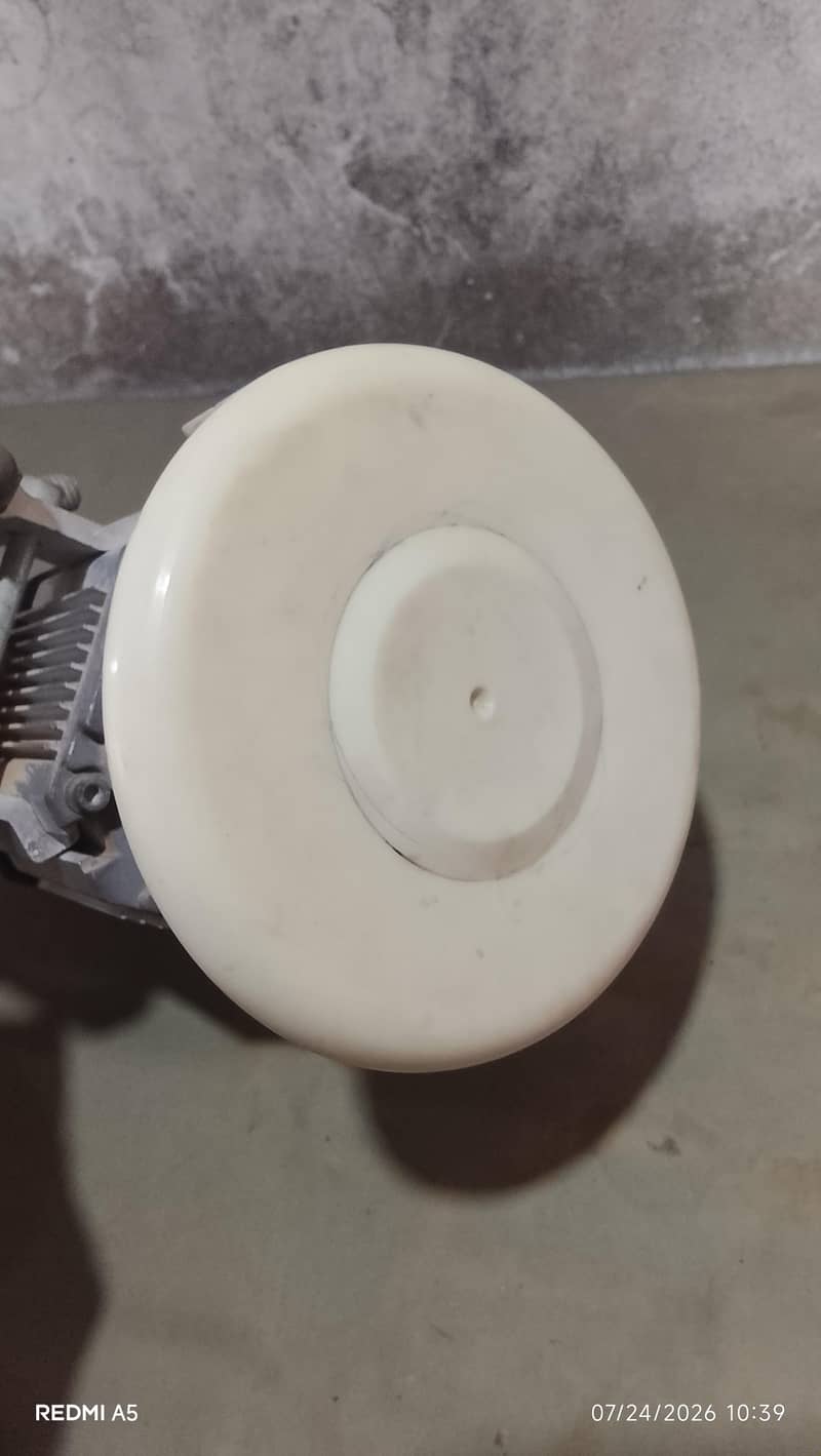 servo03060609798 2