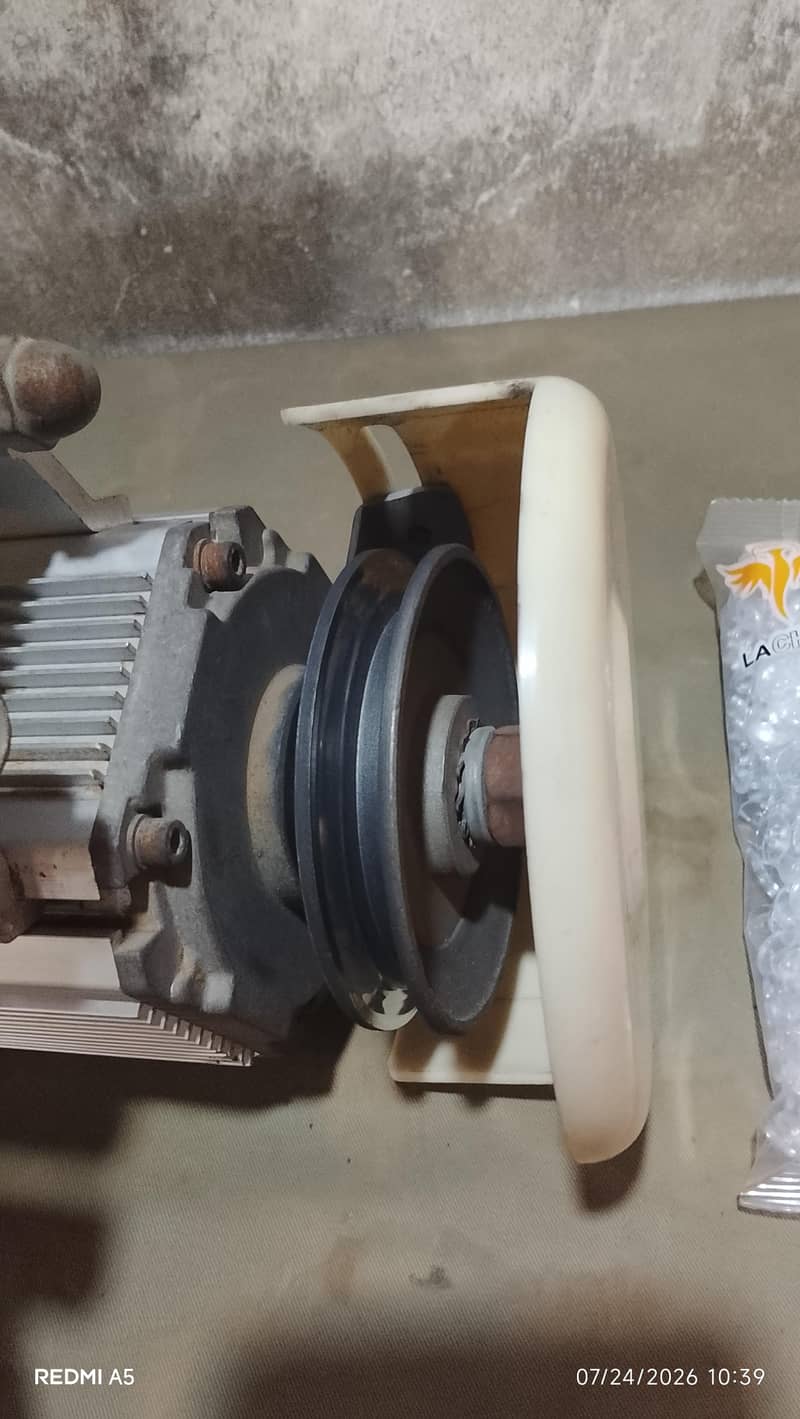 servo03060609798 5