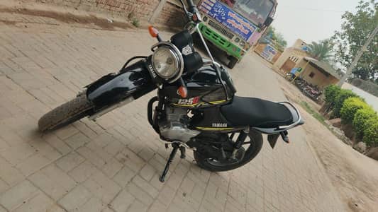 Yamaha YBR G 2018/19 ) read ad