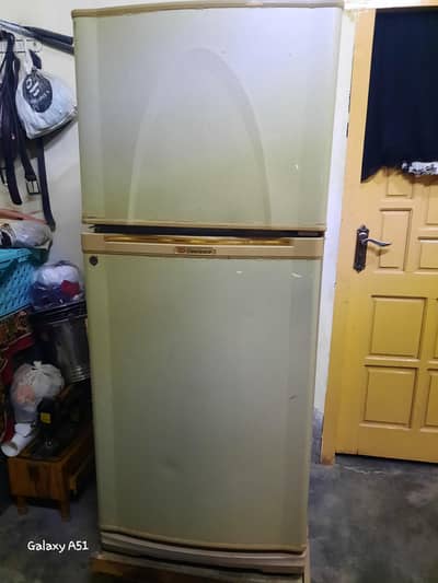dawlance refrigerator