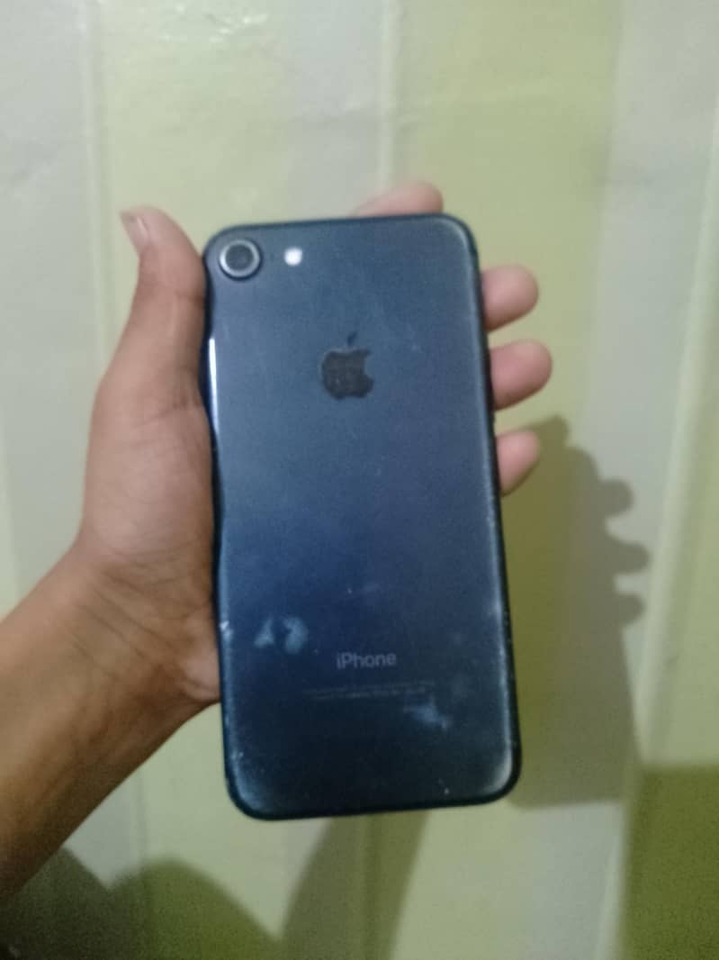 iPhone 7 3