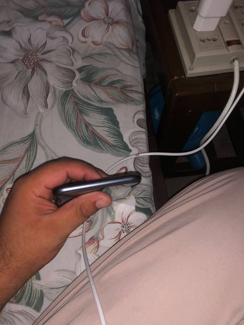 Apple iPhone 8 Plus 1