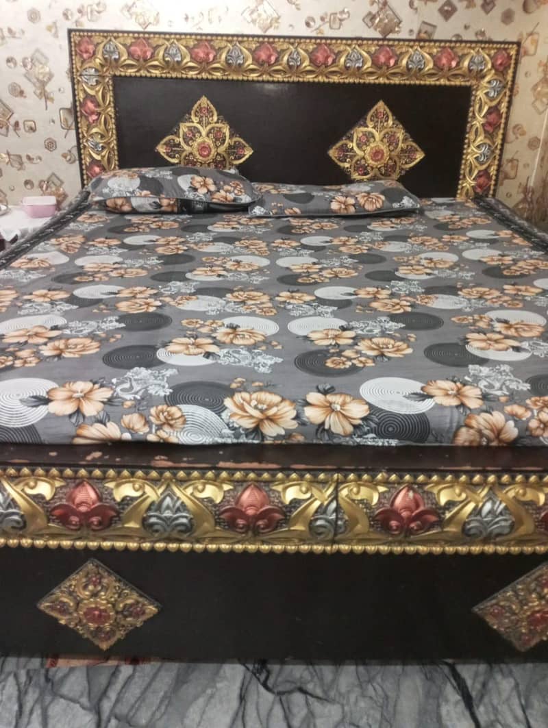 king bed 1