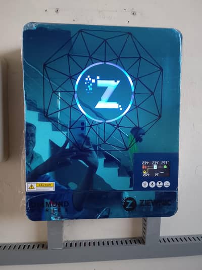 ZIEWNIC Hybrid Inverter.