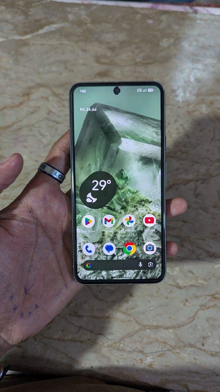 Google Pixel 8 10