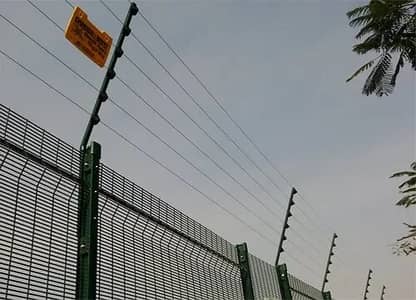 Electric fance/ home security fance wire /fance danger/ Electric fance
